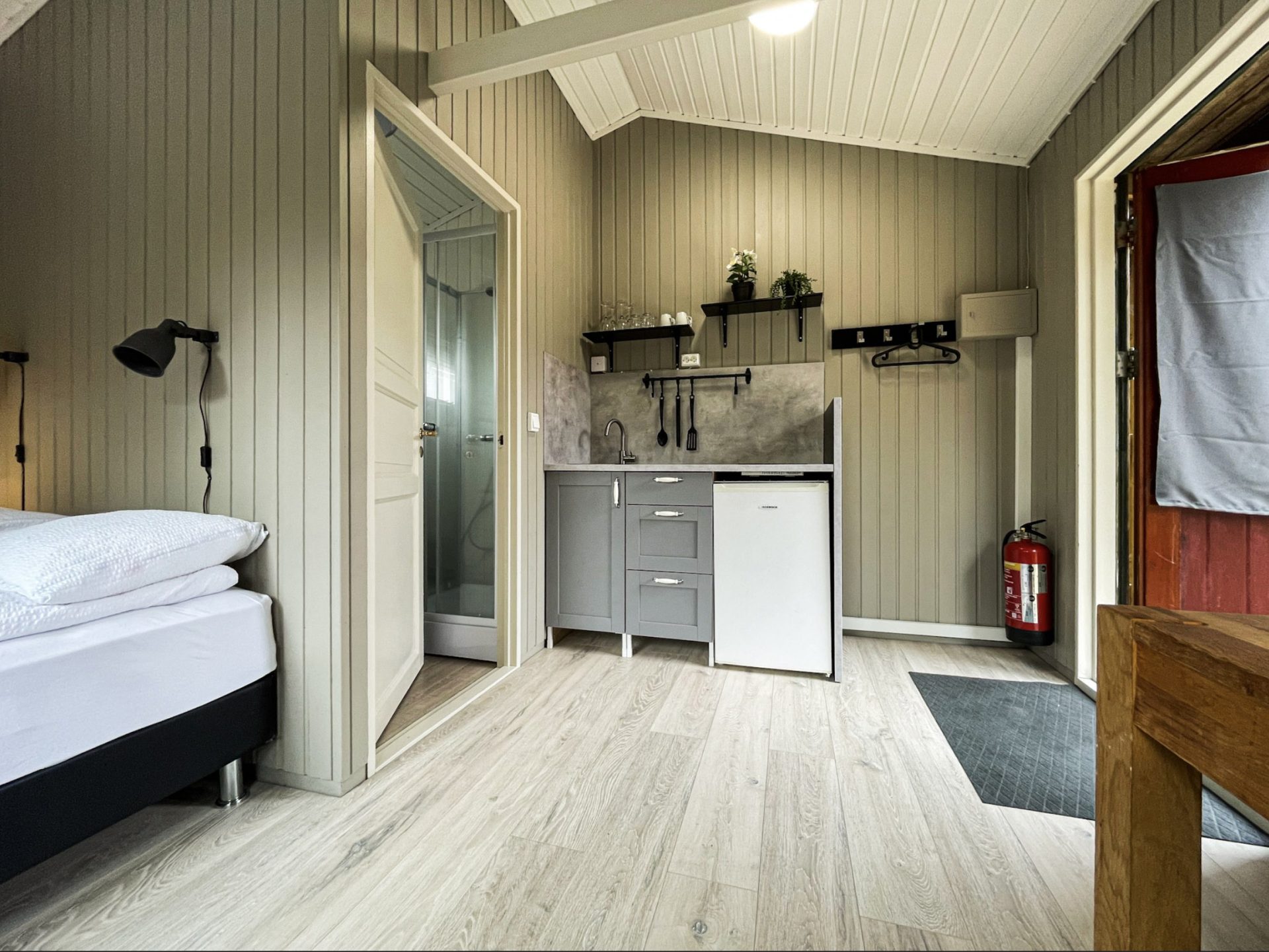 room3.jpg